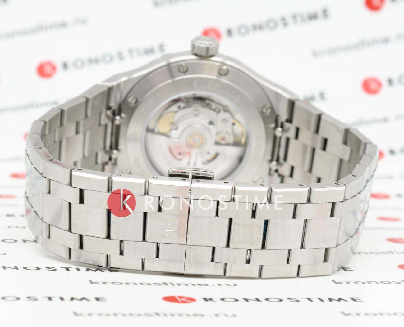 Maurice Lacroix Maurice Lacroix Aikon Automatic AI6008-SS002-331-2 механические мужские часы часы крупный план серый циферблата