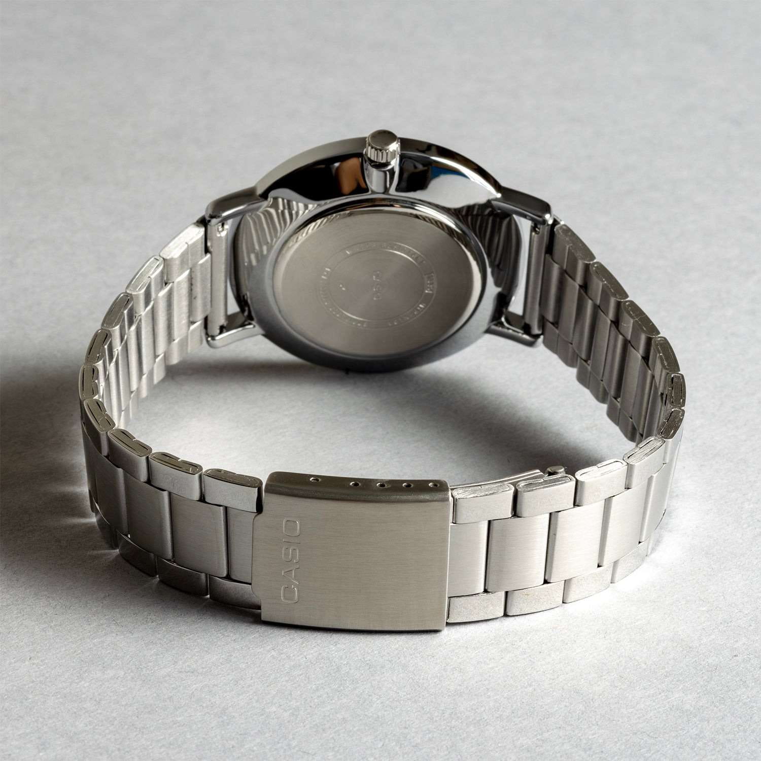 Casio Casio MTP-VT01D-7B  - задняя крышка металл сталь корпуса, япония часы