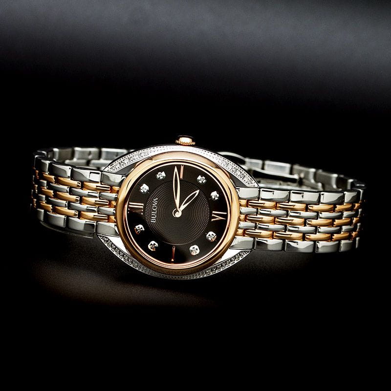 Bulova Bulova Diamonds 98R230 , наручные женские часы фото под углом