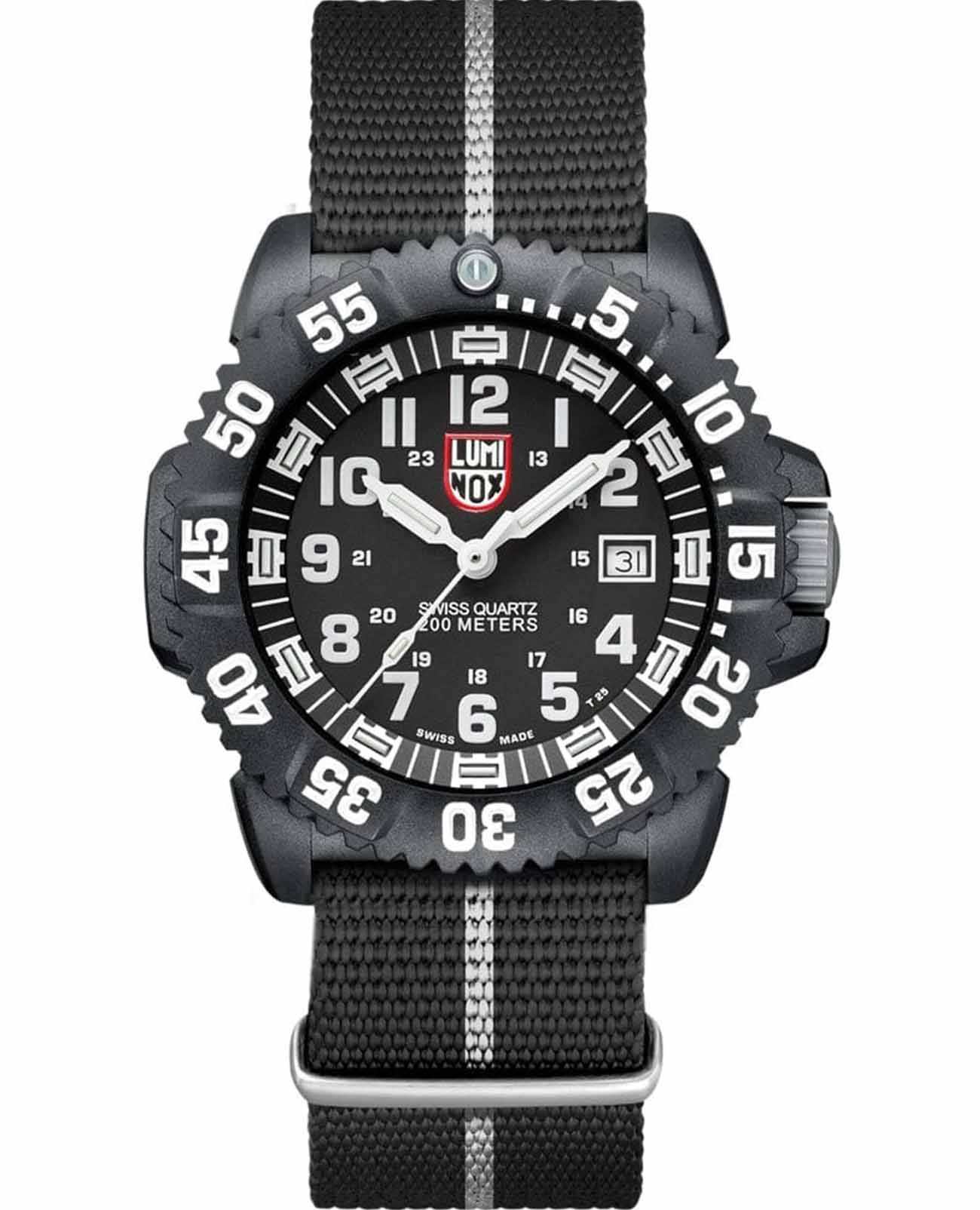 Luminox Luminox Original Navy SEAL XS.CZ51  XS.CZ51 кварцевые мужские часы черный циферблат, браслет нейлон — вид спереди