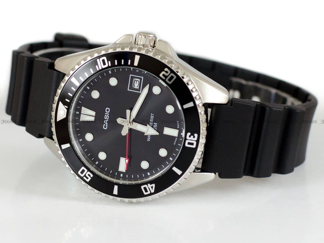 Casio Casio Collection MDV-10-1A1VDF (MDV-10-1A1) , наручные мужские часы фото под углом