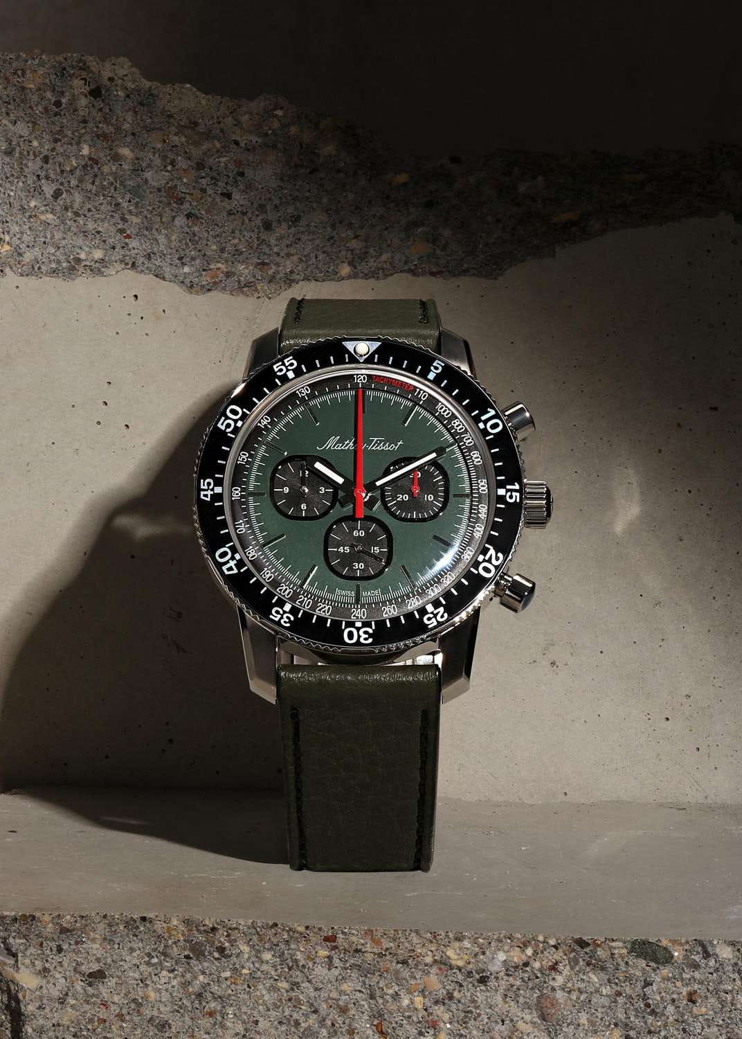 Mathey-Tissot Mathey-Tissot Type 1968 TYPE1968VE , наручные мужские часы фото под углом