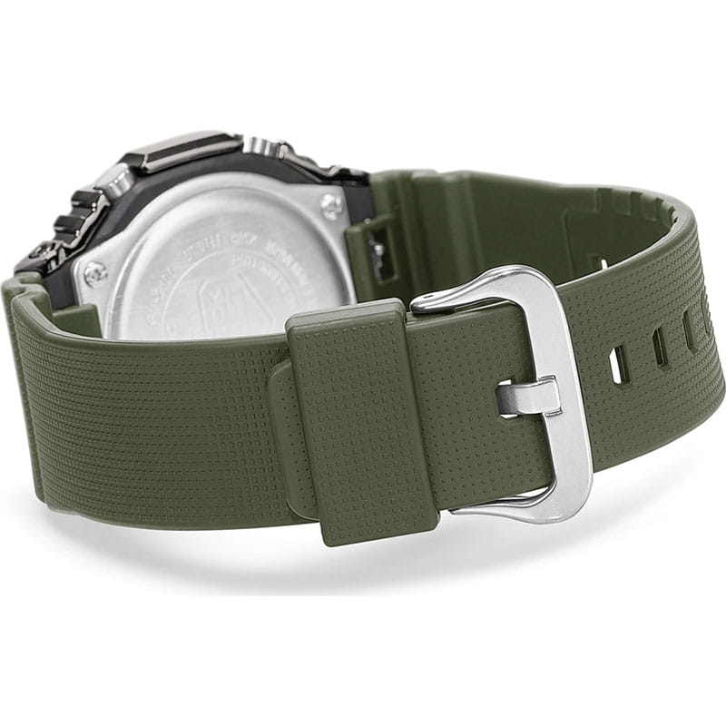 Casio Casio G-Shock GM-2100B-3AER (GM-2100B-3ADR) мужские часы зеленый циферблат на запястье