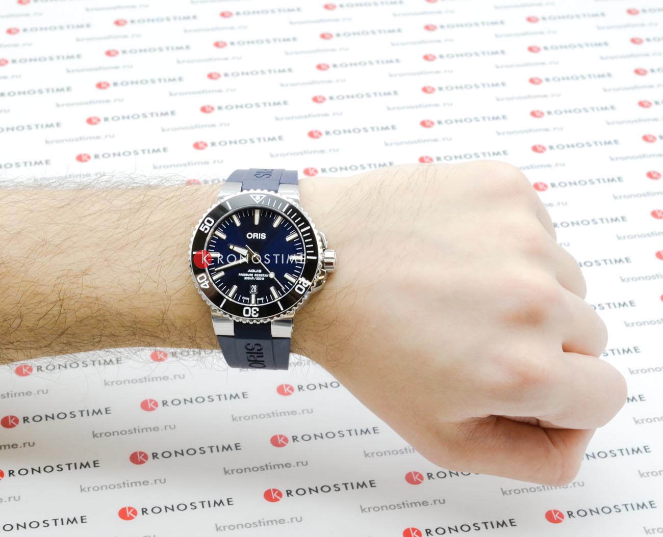 Oris Oris Aquis 01 733 7730 4135-07 4 24 65EB, aquis швейцария мужские часы на браслете каучук боковой вид