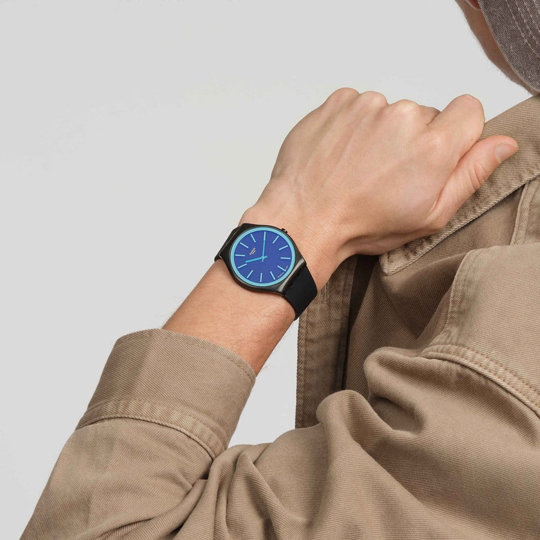 Swatch Swatch Skin Irony 42 SS07B111 женские часы черный циферблат на запястье