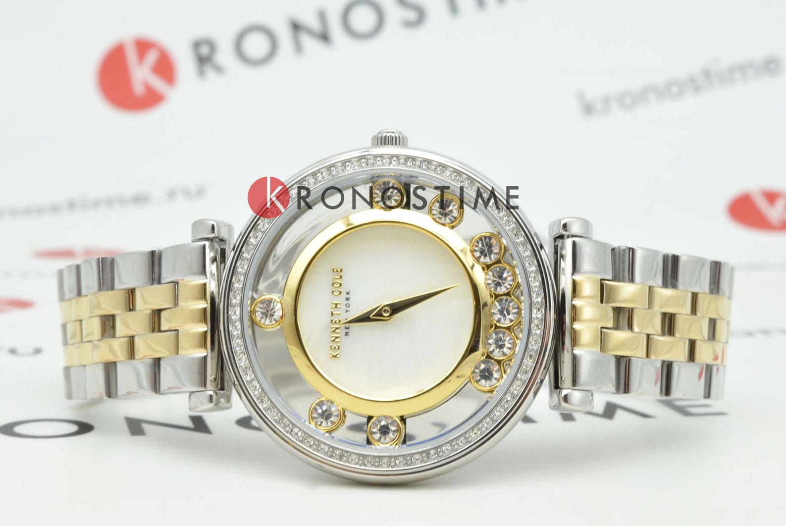 Kenneth Cole Kenneth Cole Modern Classic KCWLG0061201 , наручные женские часы фото под углом