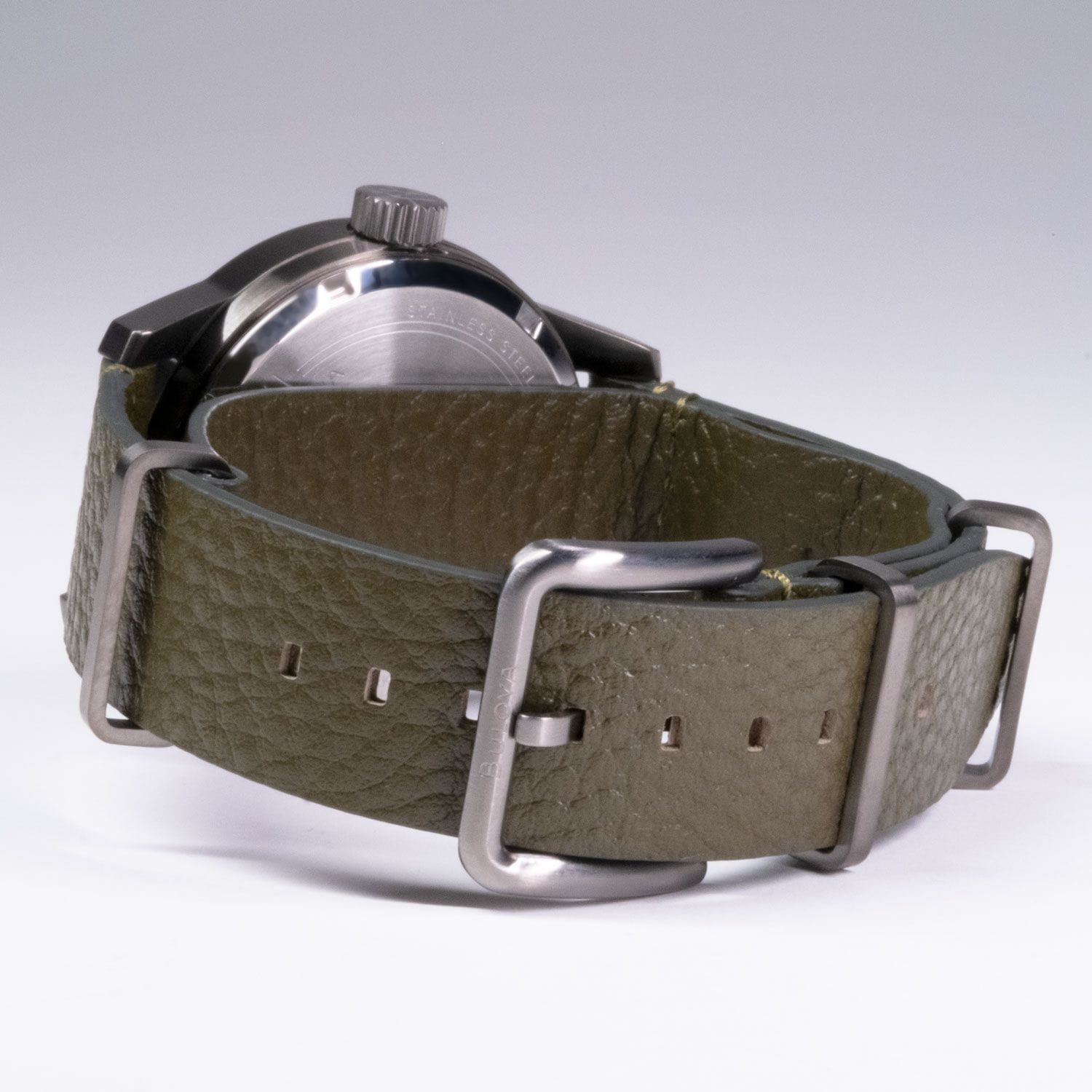 Bulova Bulova Hack 98A255,  сша мужские часы на браслете кожаный боковой вид