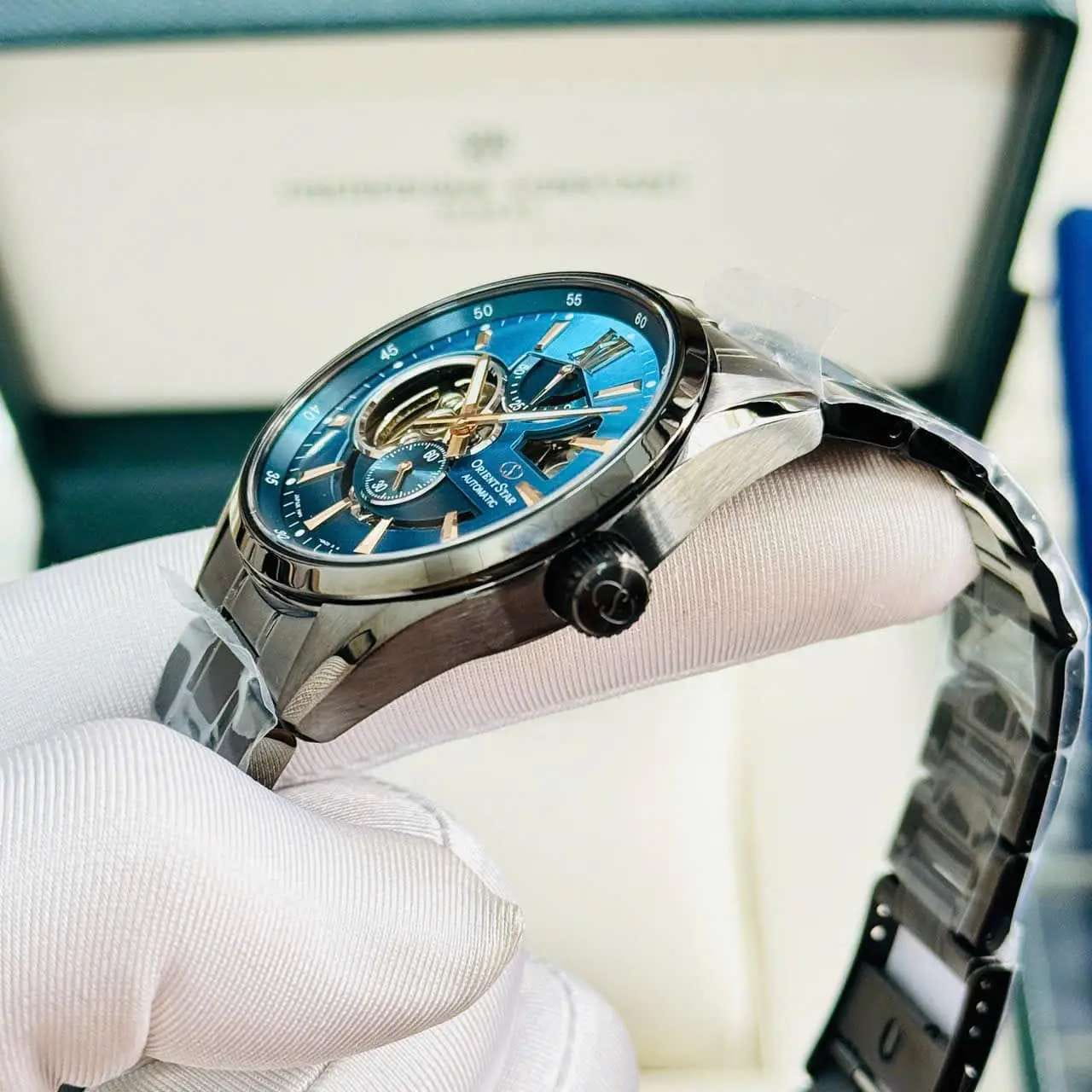 Оригинальные часы Orient Orient Star Joker Automatic RE-AV0131L (RK-AV0131L) механические калибр механизма f6f44 общий вид