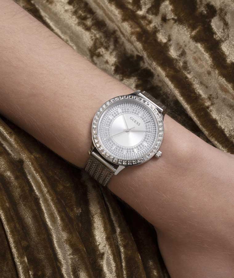 Guess Guess Dress Steel GW0402L1 , наручные женские часы фото под углом