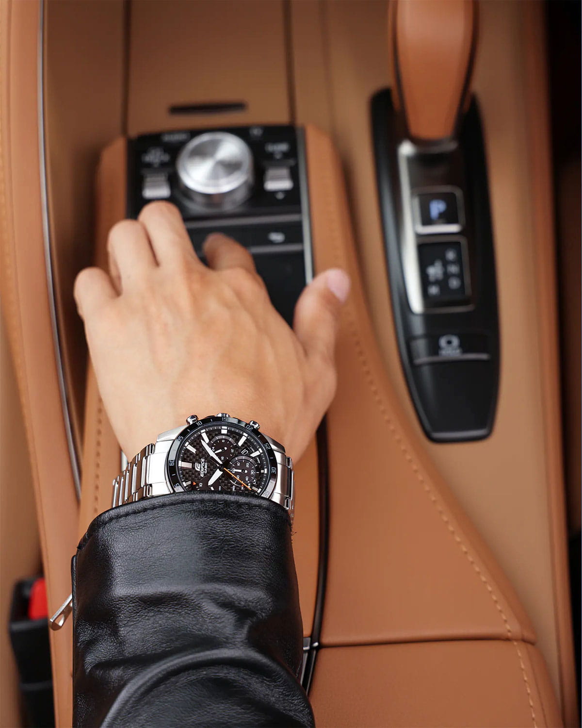 Casio Casio Edifice EQS-930D-1A EQS, наручные мужские часы фото под углом