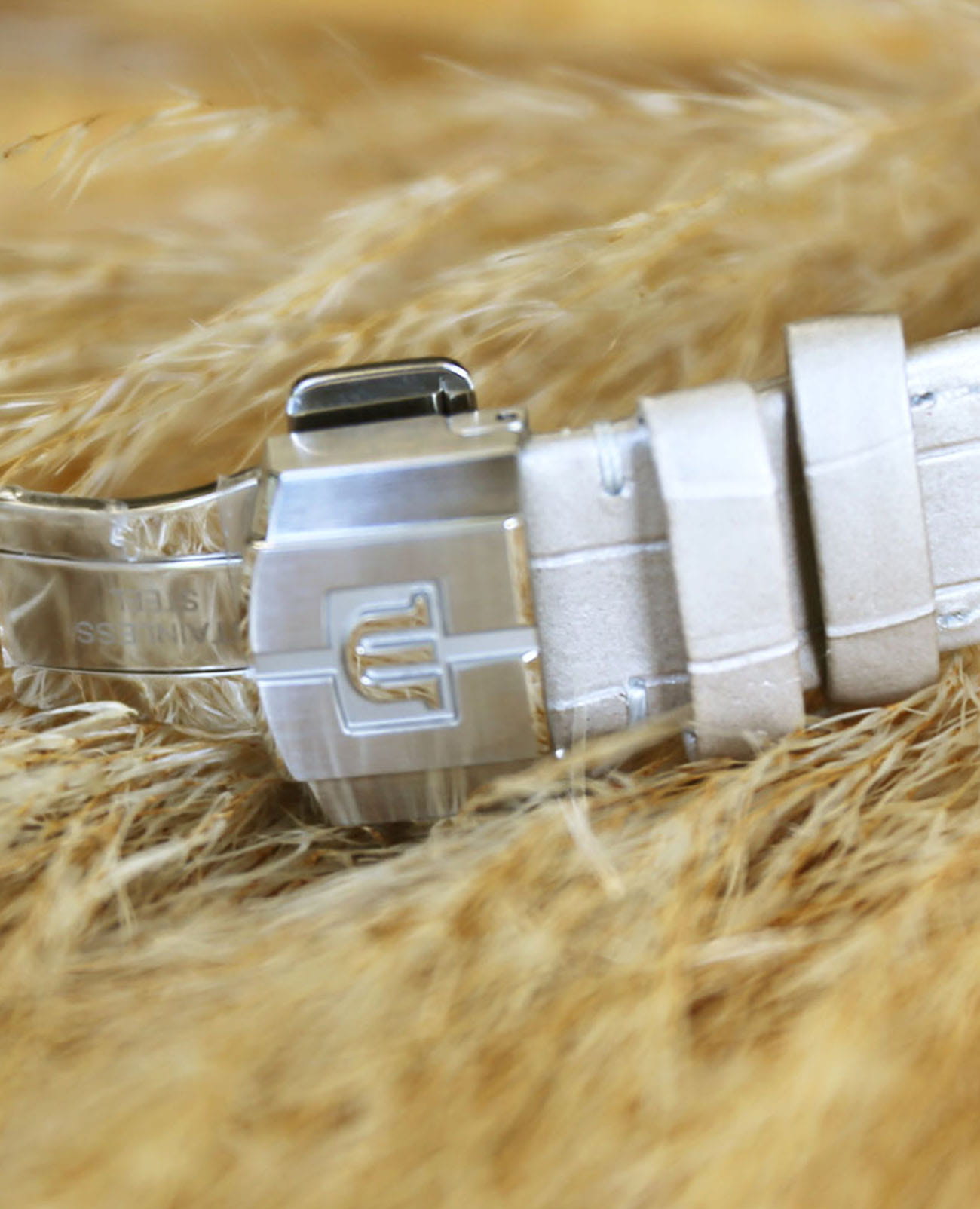 Оригинальные часы Maurice Lacroix Maurice Lacroix Aikon Automatic AI6006-PVY11-170-1 механические калибр механизма ml115 общий вид