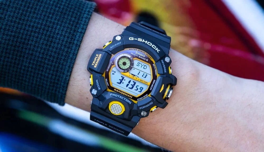 Casio Casio G-Shock GW-9400Y-1DR (GW-9400Y-1) Rangeman, наручные мужские часы фото под углом