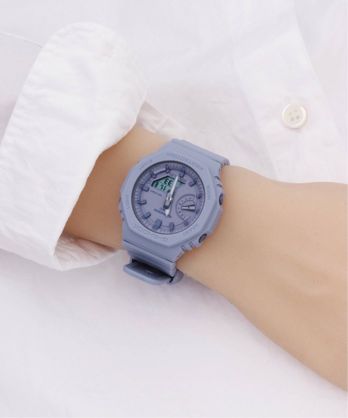 Casio Casio G-Shock GMA-S2100BA-2A2 женские часы синий циферблат на запястье