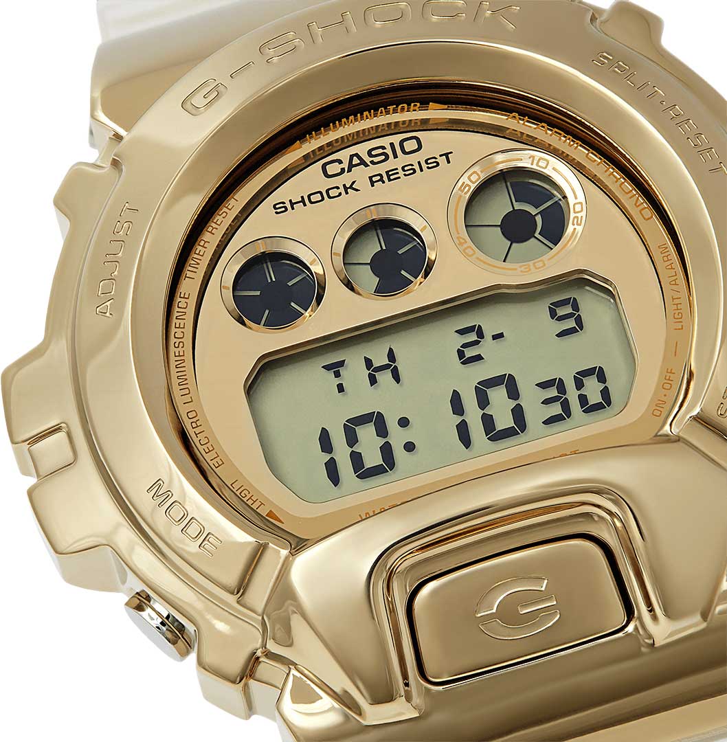 Casio GM-6900SG-9ER мужские часы застежка крупным планом