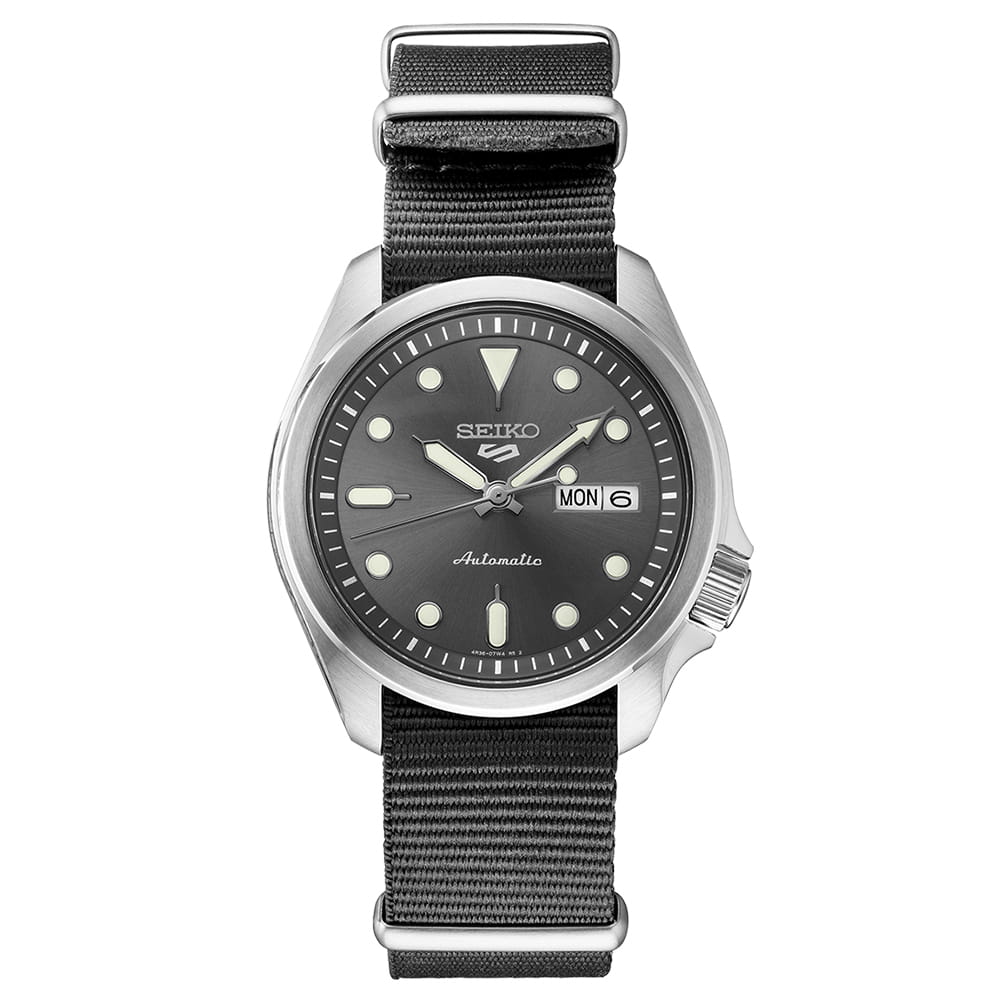 Seiko Seiko 5 Sports SRPE61K1S , наручные мужские часы фото под углом