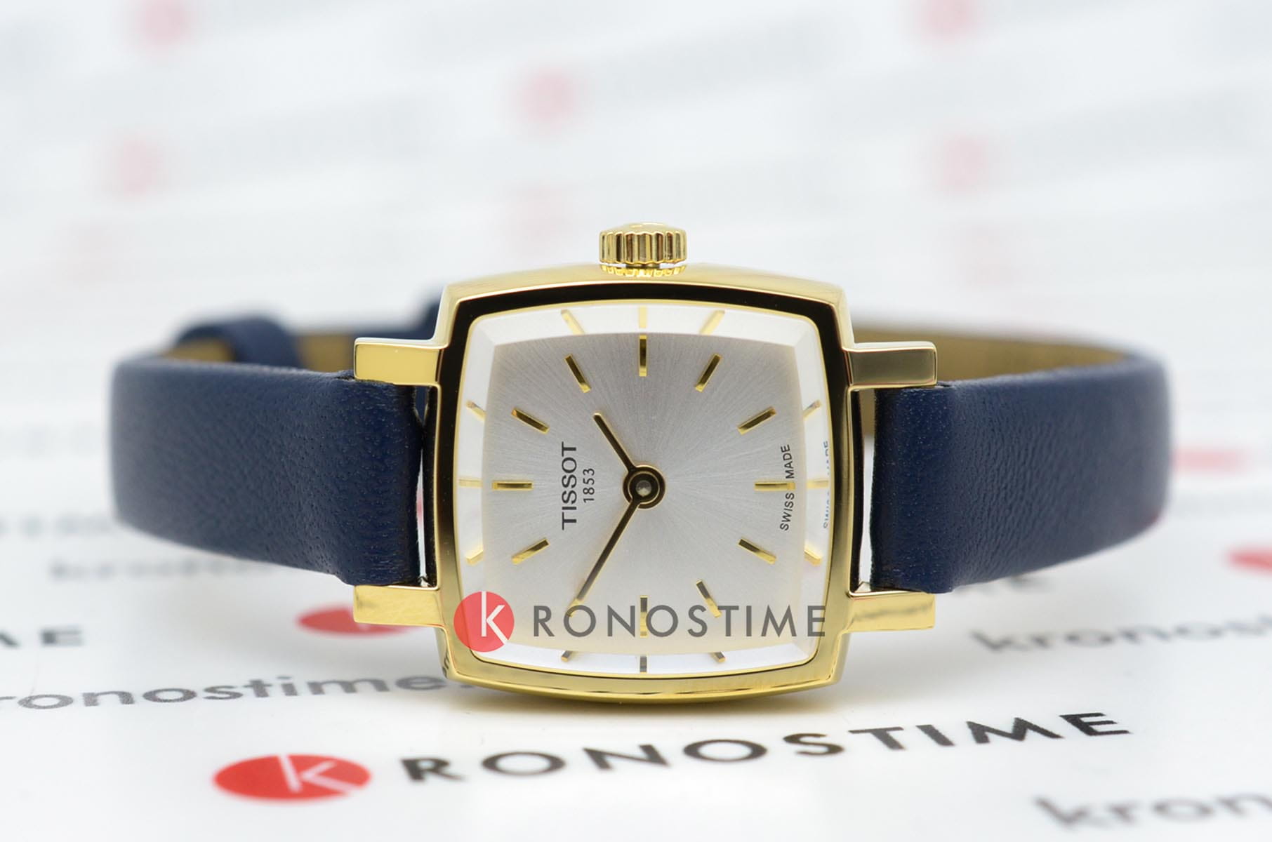 Tissot Tissot Lovely Square T058.109.36.031.03 Lovely, наручные женские часы фото под углом