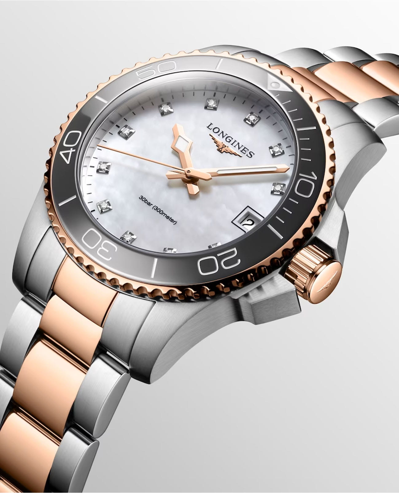 Longines Longines HydroConquest L3.370.3.89.6 женские часы перламутровый циферблат на запястье