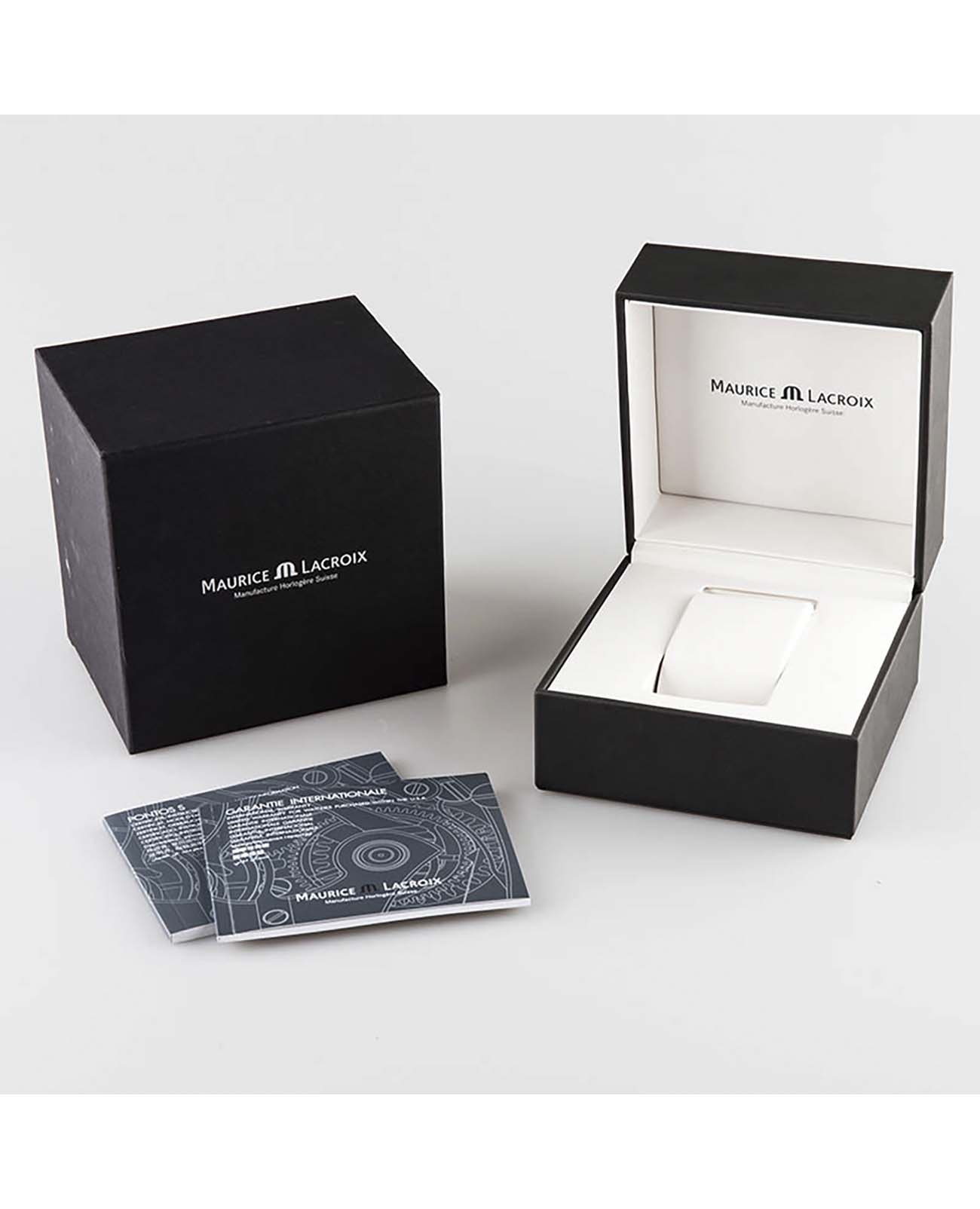 Maurice Lacroix Maurice Lacroix Aikon Automatic AI6006-PVY11-170-1 механические женские часы часы крупный план перламутровый циферблата